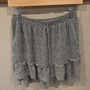 Sienna Sky Black and White Patterned Skirt Size Small